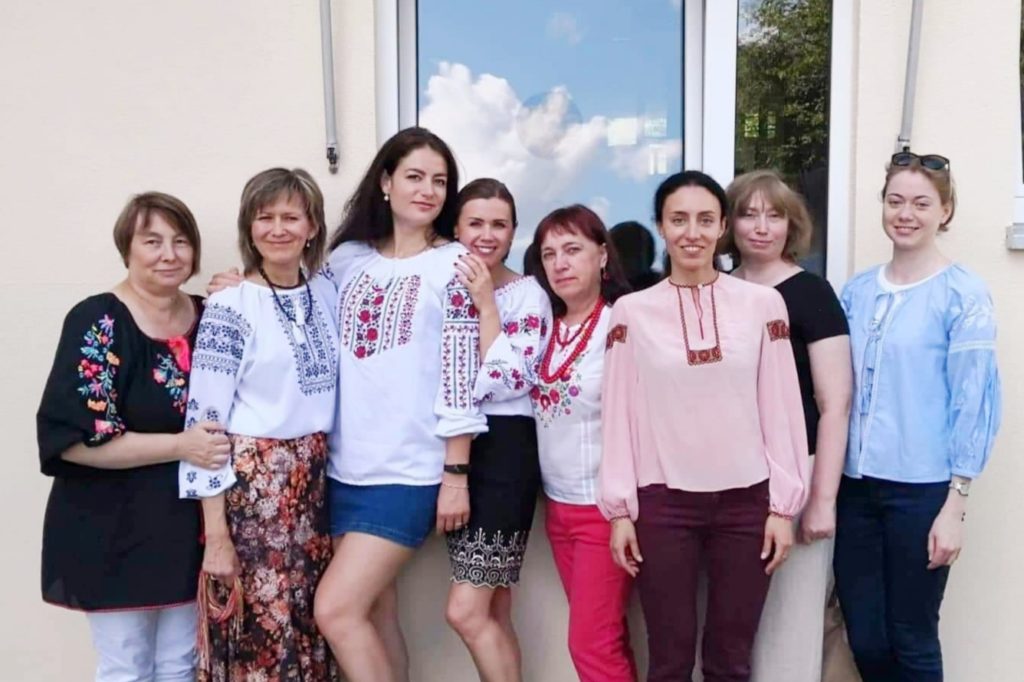 Ein Fotobericht über ein Perlenstickerei-Seminar des Vereins "Ukrainer in Karlsruhe"